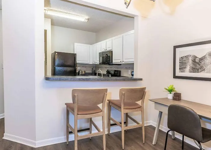 Landing Modern With Amazing Amenities Appartement